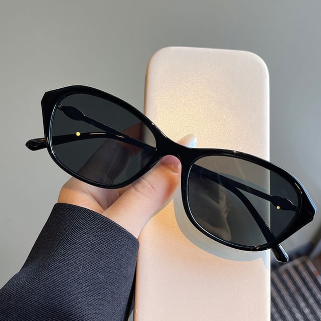Glitter Oval Frame Sunglasses