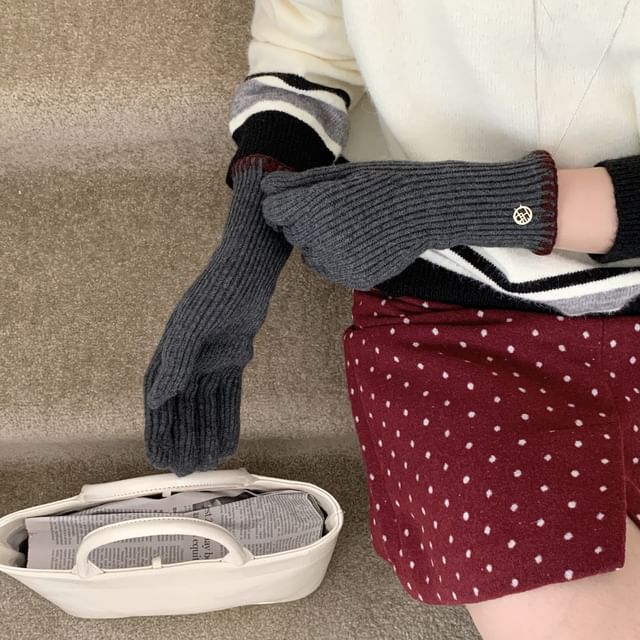 Ribbed Gloves Knit Cuff