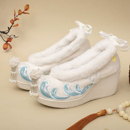 Embroidered Fleece-Lined Heel Wedge Pumps