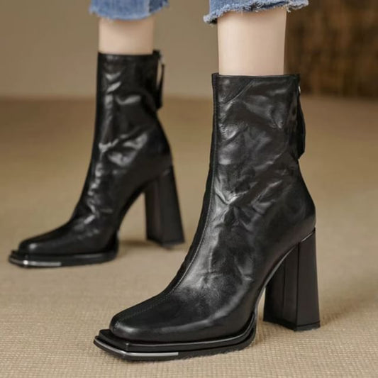 Chunky Heel Short Plain Boots