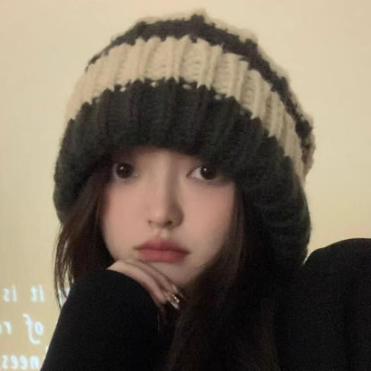 / Plain Striped Ribbed Beanie