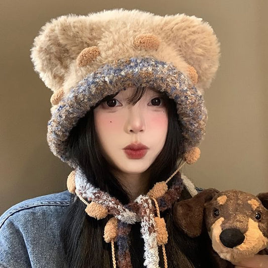 Ear Knit Panel Fluffy Bear Hat