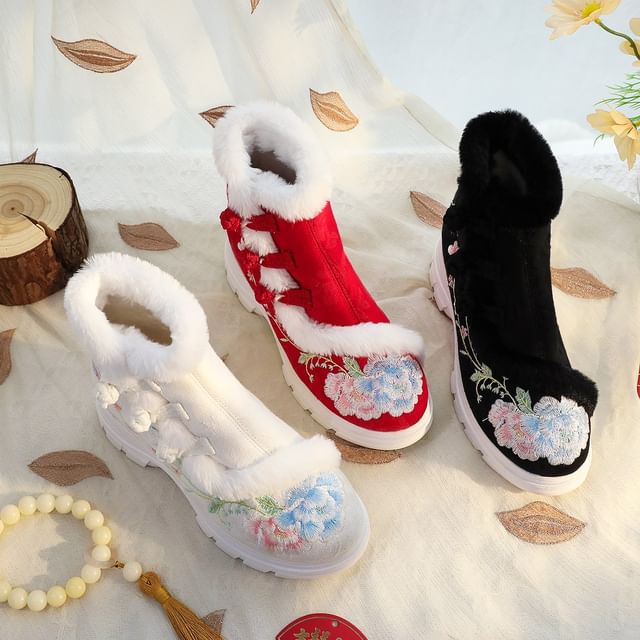 Short Lace-Up Floral Embroidery Trim Furry Boots