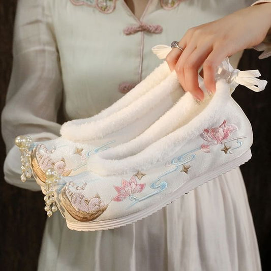 Sample Embroidered Fleece Trim Flats
