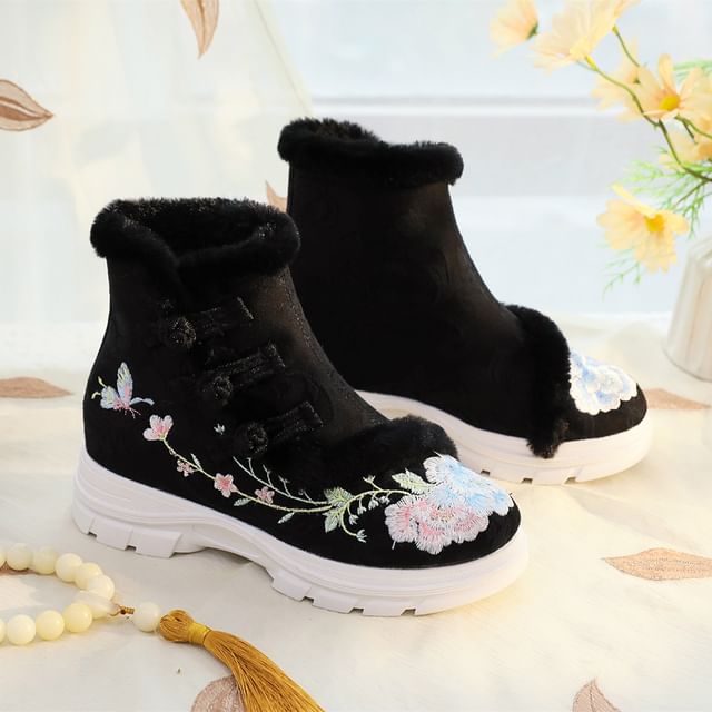 Short Lace-Up Floral Embroidery Trim Furry Boots