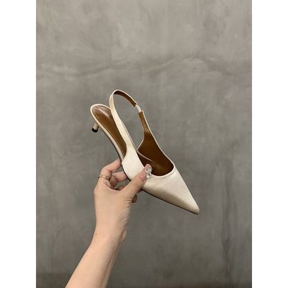 SamplePointed Toe Satin Kitten Heel Pumps