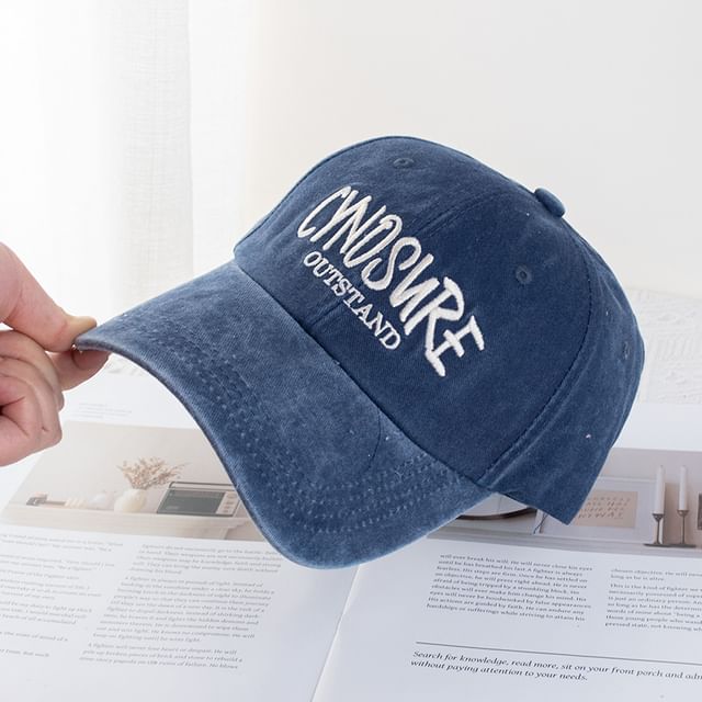 Cap Washed Lettering