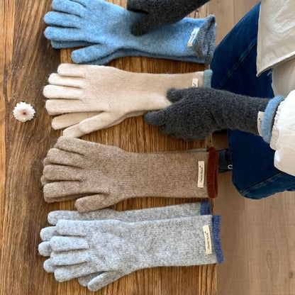 Gloves Applique Knit Trim Contrast