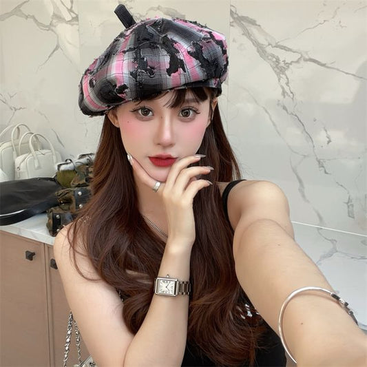 Plaid Beret Distressed