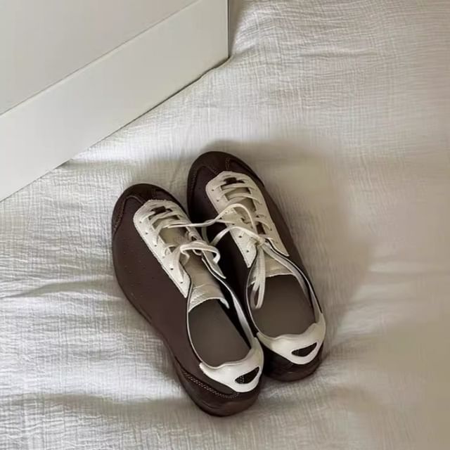 Sneakers Two Lace-Up Tone Genuine Leather