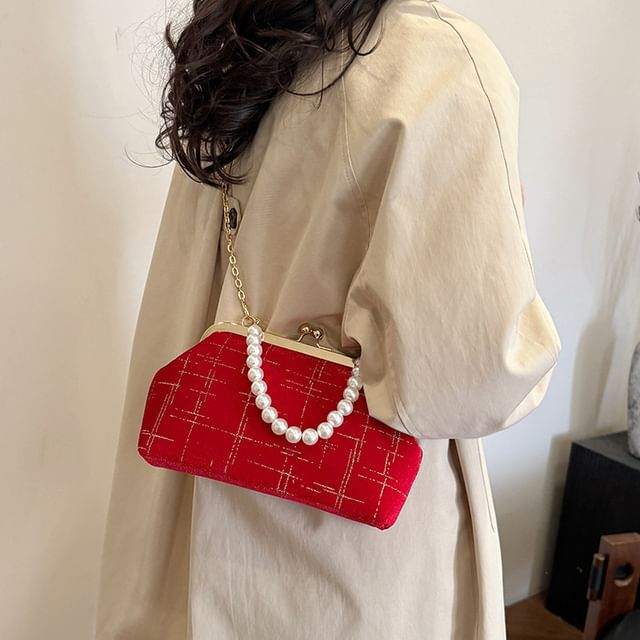 Sample Chain Strap Kiss Lock Velvet Crossbody Bag