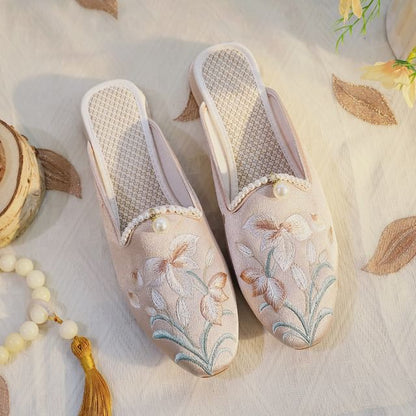 Faux Floral Pearl Mules Embroidered