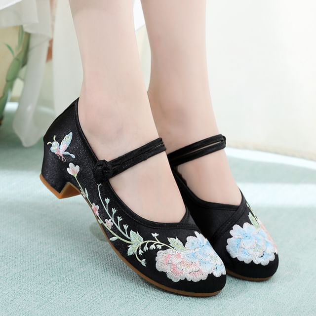 Pumps Floral Block Embroidery Heel