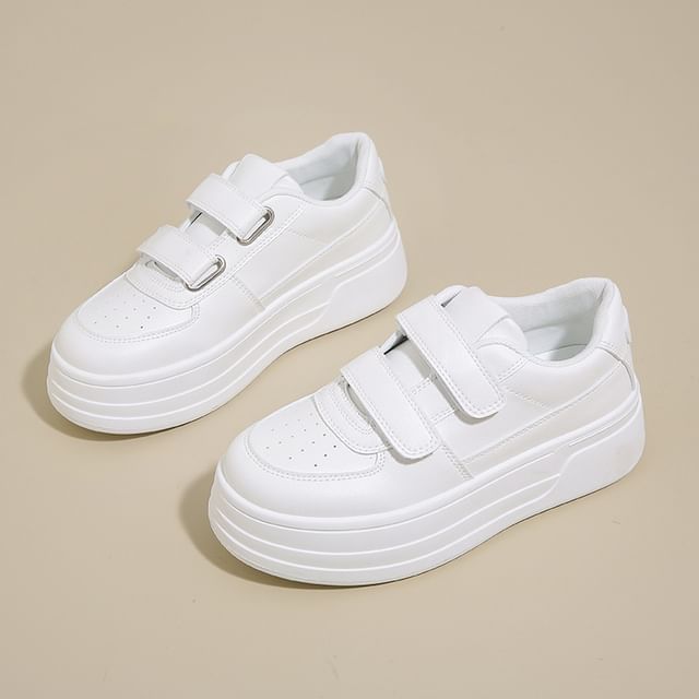 Sneakers Panel Platform