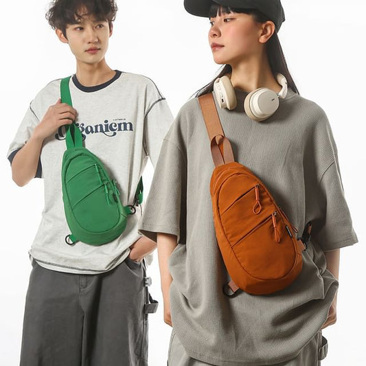 Plain Zip Sling Bag