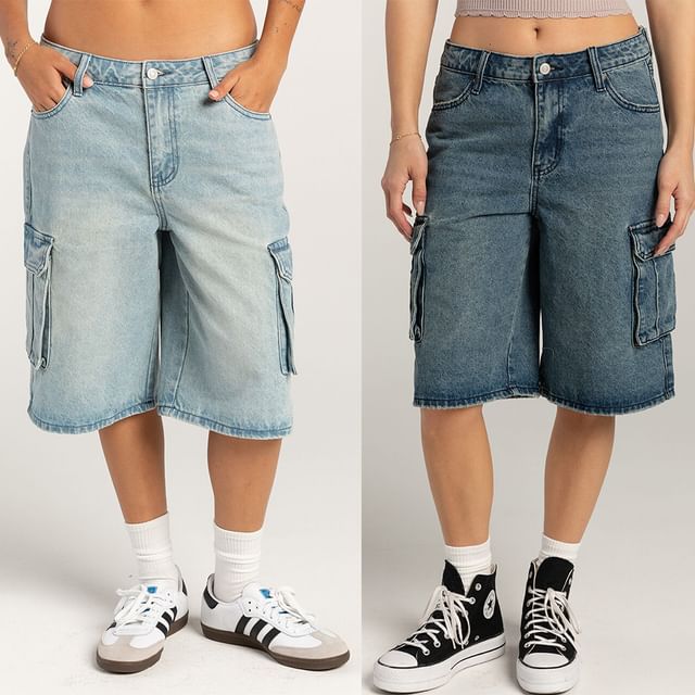 Low Waist Washed Pocket Wide-Leg Denim Shorts