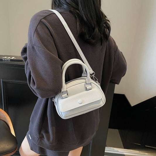 Sample Multi-Pocket Faux Leather Crossbody Bag