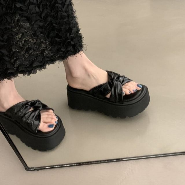 Twisted Slide Sandals Platform