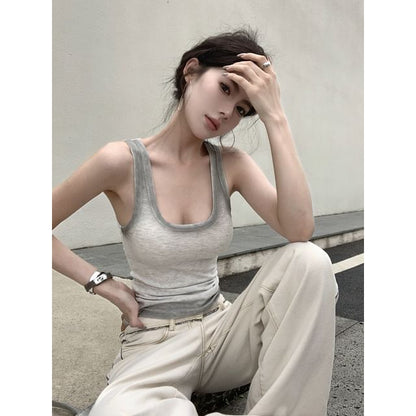 Gradient Neck Fit Top Ribbed Slim Tank Scoop