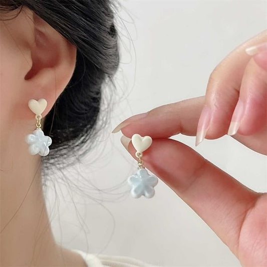Earring On / Drop Heart Flower Clip
