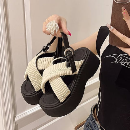 Platform Criss Sandals Cross