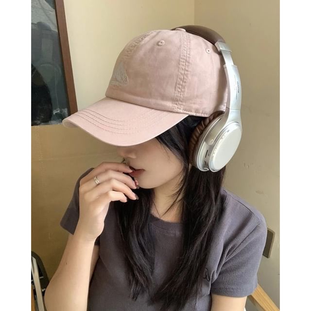 Baseball Cap Mountain Embroidered