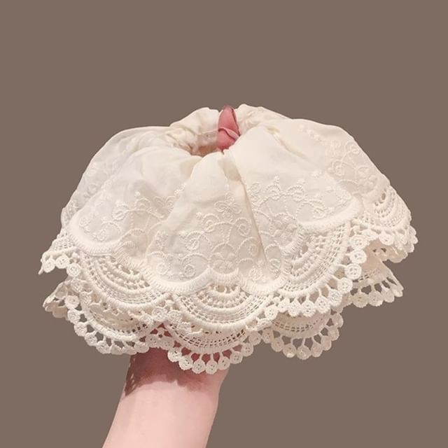 Scrunchie Trim Lace Ruffle