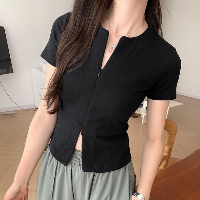 Knit Top Short-Sleeve Zip-Up Plain