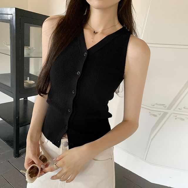 Button-Up Sleeveless Top V-Neck Plain