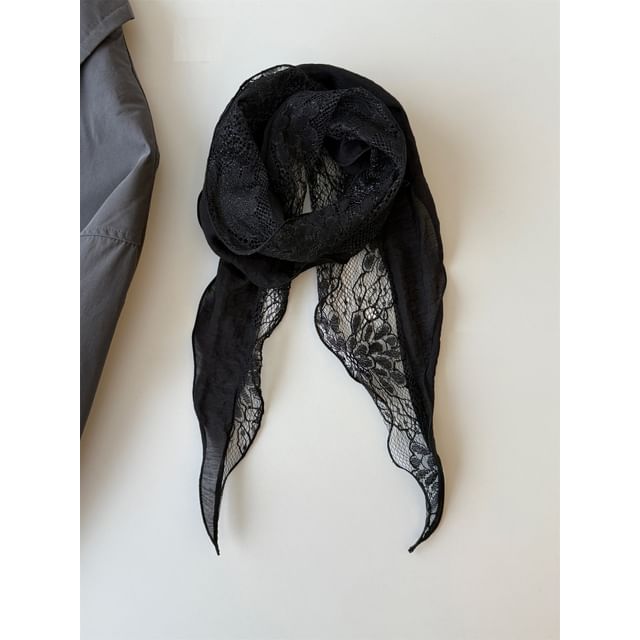 Lettuce Edge Lace Panel Scarf