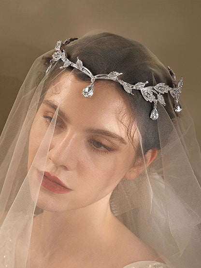 Leaf with Headpiece Gold Vintage Gemstone Blue – Drops