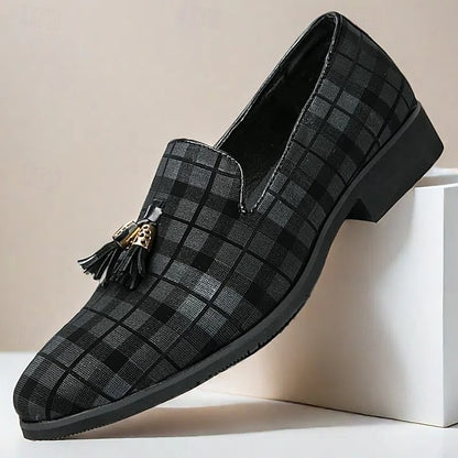 Men's Plaid Loafers with Tassel Decoration – Elegant