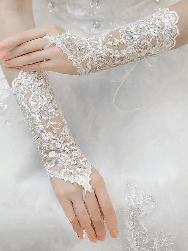 Lace with Accessories – Gloves Wedding Pearls Bridal Elegant