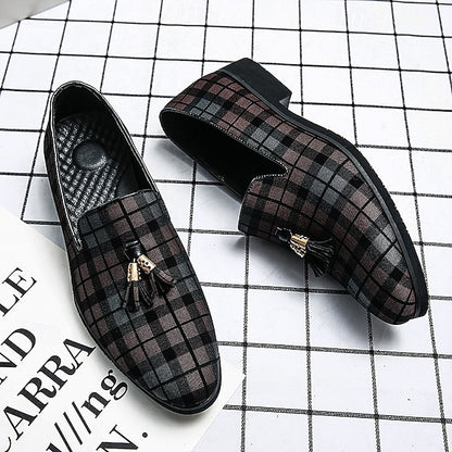 Men's Plaid Loafers with Tassel Decoration – Elegant