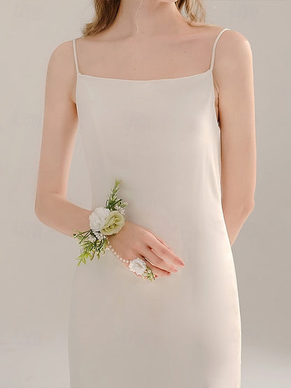 Elegant White – Hand Set Jewelry with Floral Pearls Wrist and