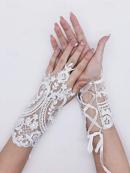 Fingerless White Elegant Bridal Gloves Vintage Lace – Wedding
