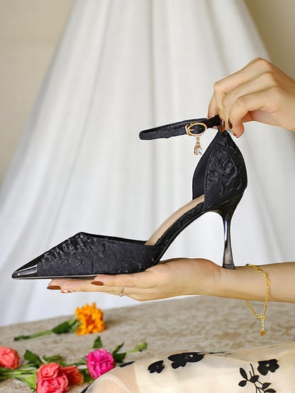 Toe Beige Women's and with Gold Pointed Heels Satin Accents