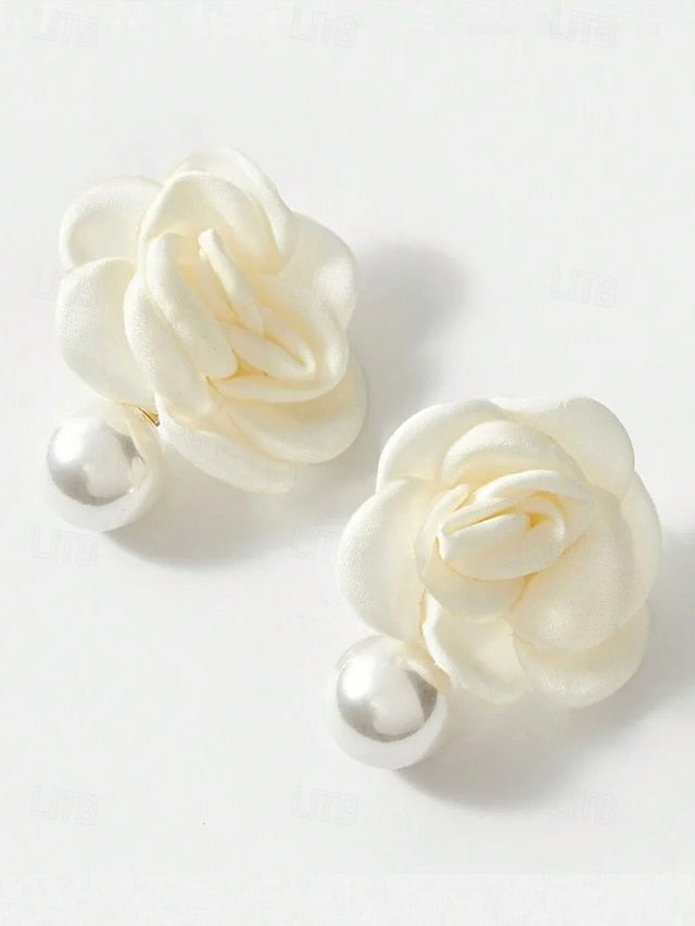 Women's Elegant Faux Drop Stud Pearl Flower Earrings with