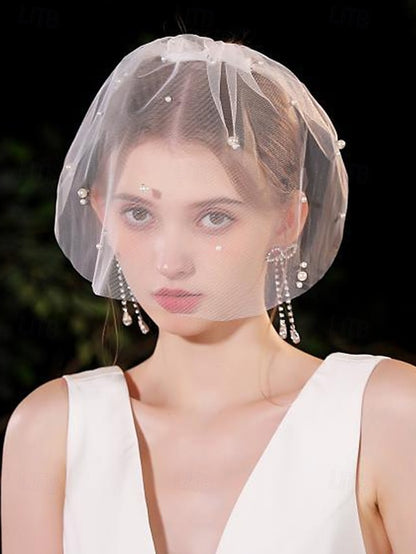 Short Veil Pearl with and Crystal Bridal – Embellishments