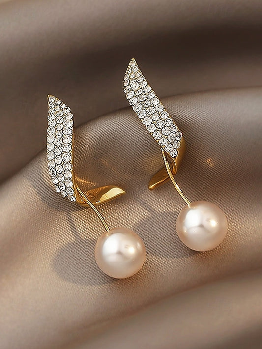 Pearl Detailing Gold-Plated – Elegant Crystal Earrings with