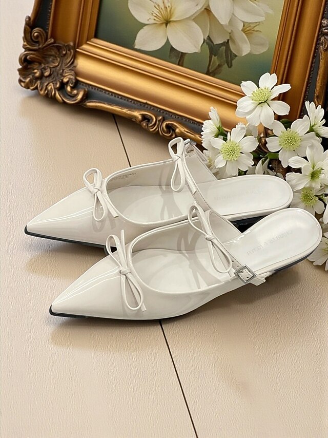 Rhinestone Black Women's Pointed Flats with Toe