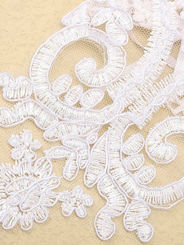 Fingerless White Elegant Bridal Gloves Vintage Lace – Wedding